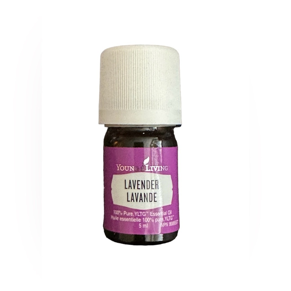 NWOT YOUNG LIVING LAVENDER ESSENTIAL OIL (5ml)